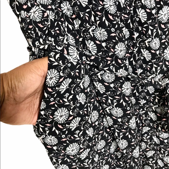 Loft Daisy Bar Back Flutter Romper - Picture 7 of 9